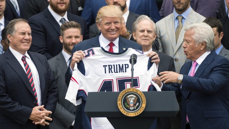 New England Patriots Give President Trump AMAZING Gift After White House Visit