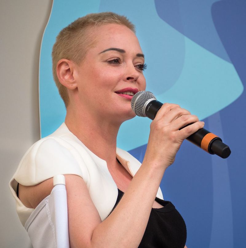 Rose McGowan BLASTS Several Liberals and “Lizard People”