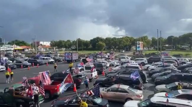 MUST SEE: Joe Biden’s Miami ‘Car Parade’ a Complete Flop, Trump’s Caravan is MASSIVE – Over 30,000 Cars Estimated (VIDEO)