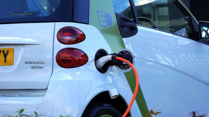 Electric Vehicles About to Get Zapped in Switzerland
